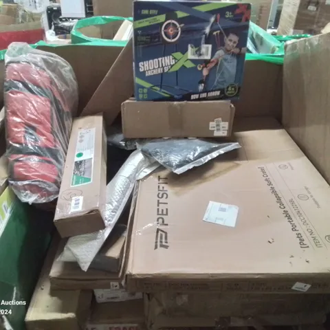 PALLET CONTAINING VARIOUS ASSORTED ITEMS TO INCLUDE: ARCHERY SET, SHOWER DRAIN, PET CRATE AND LOTS MORE UNMARKED BOXED ITEMS