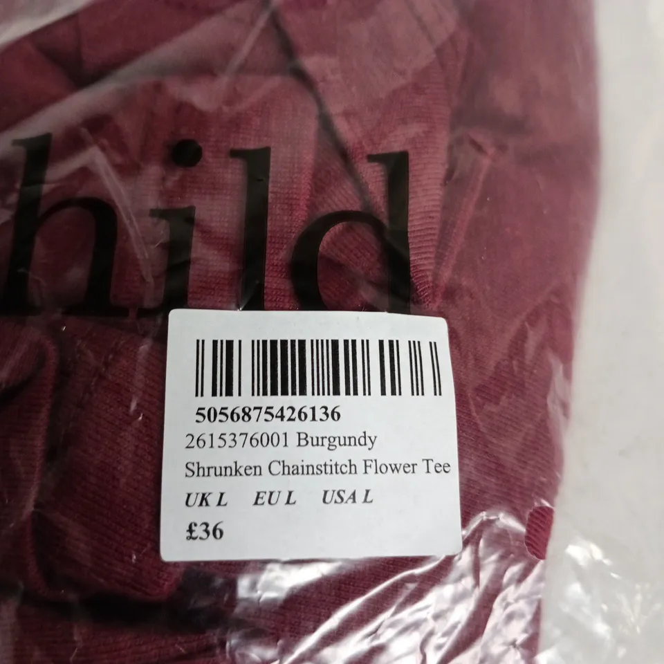 NOBODY'S CHILD BURGUNDY SHRUNKEN CHAINSTITCH FLOWER TEE – UK L (EU L, USA L)