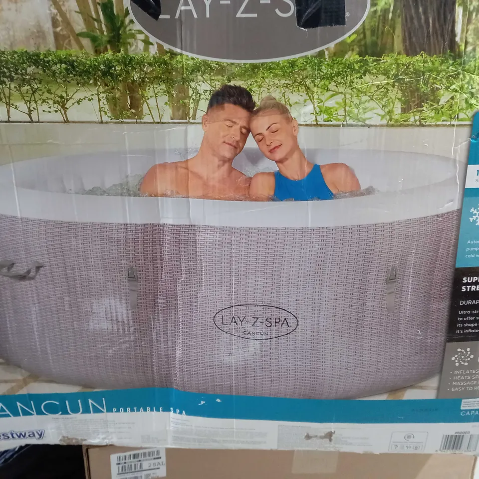CANCUN AIRJET SPA HOT TUB  RRP £529.99