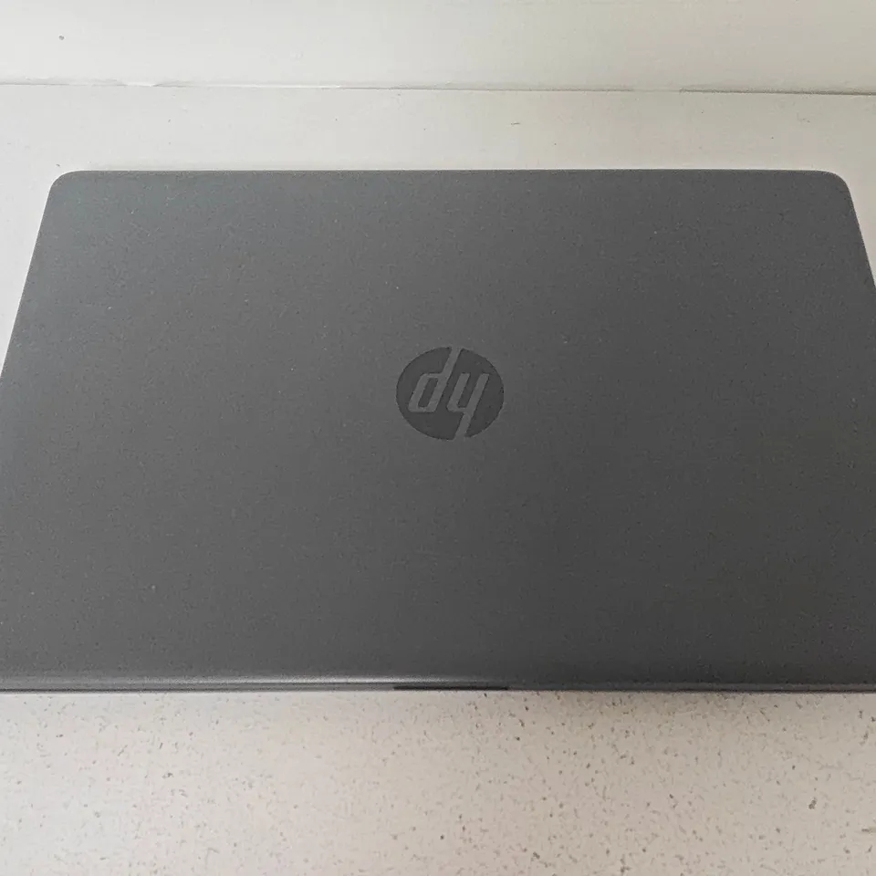 UNBOXED HP 250 G7 INTEL I5 8TH GEN LAPTOP IN GREY