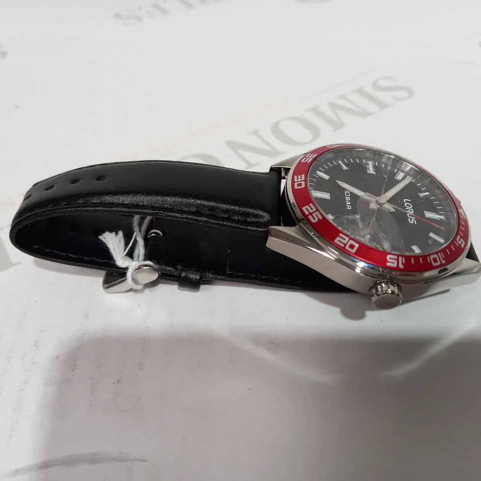 LORUS WRISTWATCH