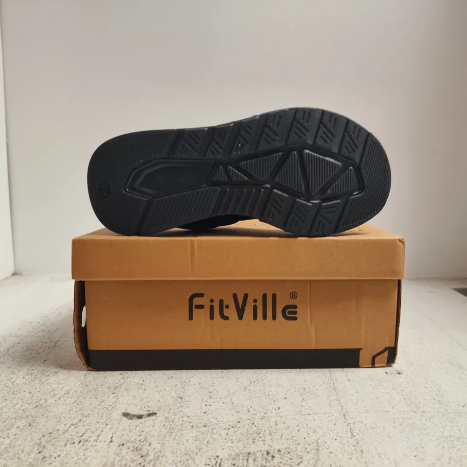 BOXED PAIR OF FITVILLE TRAINERS IN BLACK SIZE 3.5
