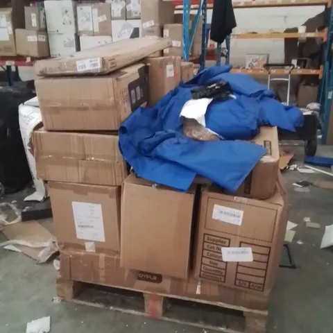 PALLET OF ASSORTED HOUSEHOLD GOODS AND PRODUCTS TO INCLUDE;DOG COOLING MATS,SUITCASE,CLOTHING,FOLDING BAR STOOL