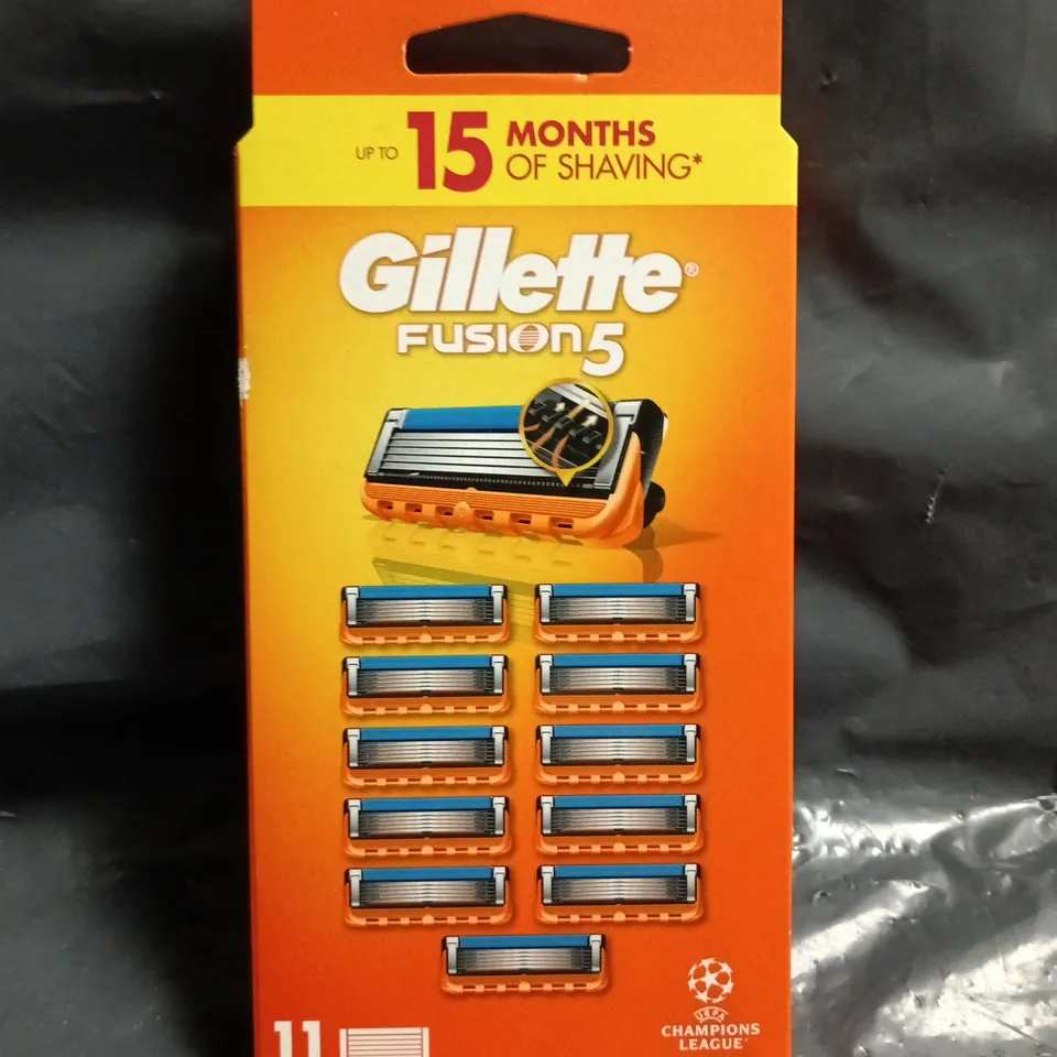 GILLETTE FUSION 5 UEFA CHAMPIONS LEAGUE PACK OF 11 RAZOR REFILLS