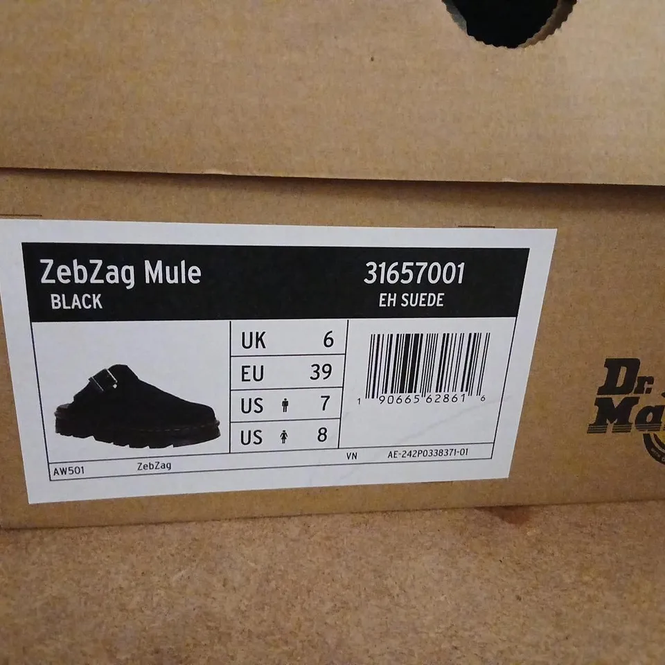 DR. MARTENS AIRWAIR ZEBZAG MULE – BLACK SUEDE, UK 6 (EU 39, US 7)