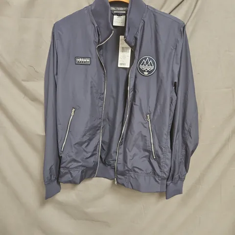 ADIDAS SPEZIAL JACKET IN NAVY - LARGE