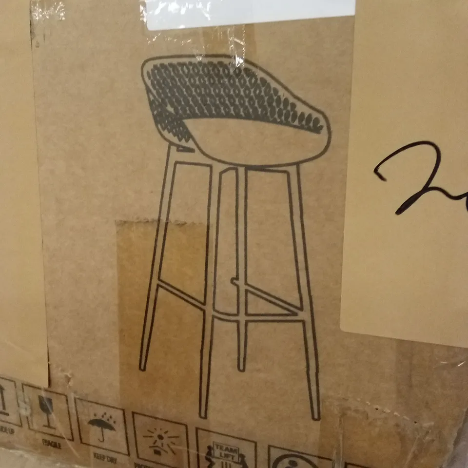 BOXED SET OF 4 BARSTOOLS
