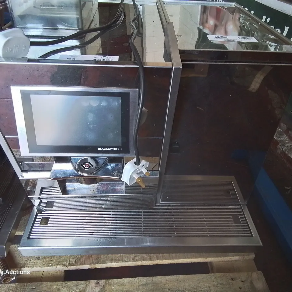 THERMAPLAN BLACK & WHITE CTM COFFEE MACHINE WITH MILK FRIDGE