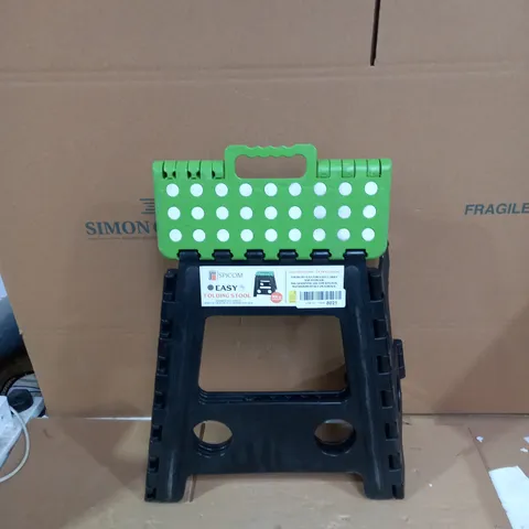 EASY FOLDING STOOL