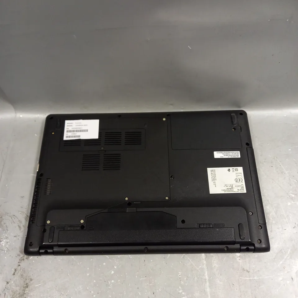FUJITSU LIFEBOOK A555 LAPTOP IN BLACK