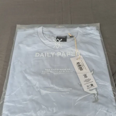 BAGGED DAILY PAPER REFLECTION SS TEE SIZE M