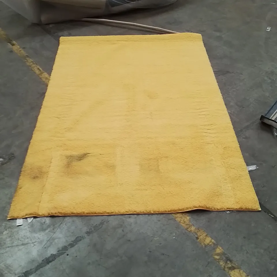 STILLAGE OF APPROXIMATELY 20 BAGGED QUALITY AREA RUGS