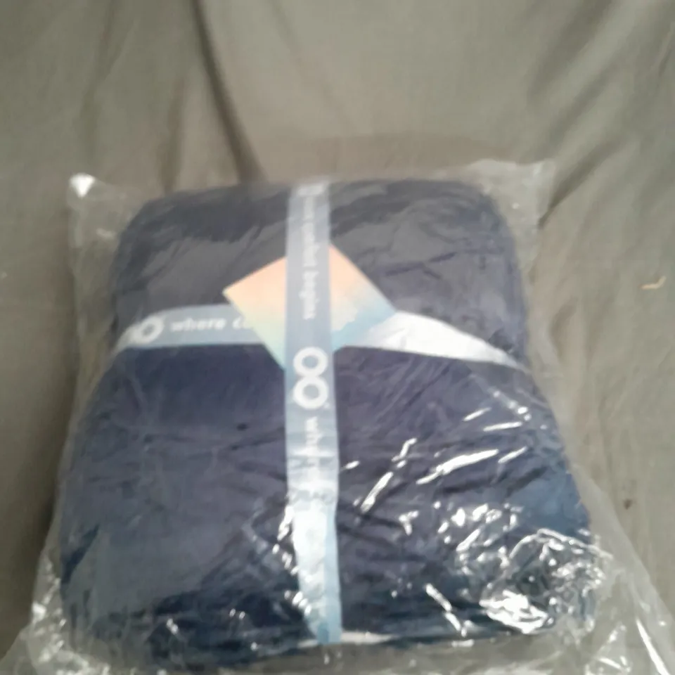 SEALED OODIE OVERSIZED HOODED BLANKET - NAVY 