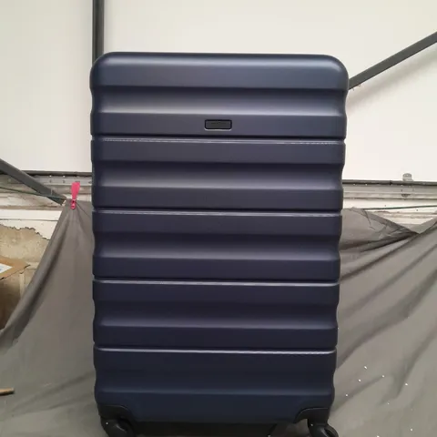 ANYDAY - 4 WHEELED SUITCASE IN NAVY - COLLECTION ONLY