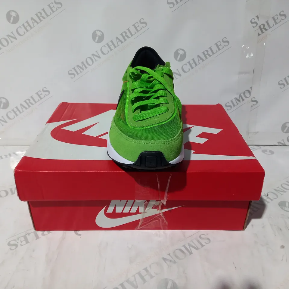 NIKE WAFFLE ONE GS RUNNING TRAINER SIZE 5.5 ELECTRIC GREEN BLACK