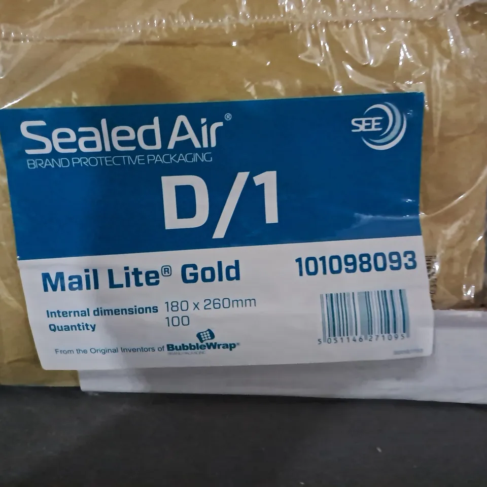 100 SEALED AIR BUBBLE WRAPPED MAILING ENVELOPES- 180X260 MM