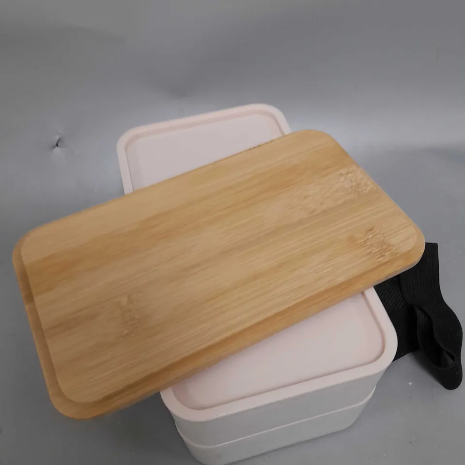 PORTABLE COMPARTMENT LUNCHBOX