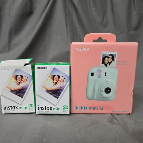 BOXED FUJIFILM INSTAX MINI 12 ISTANT CAMERA