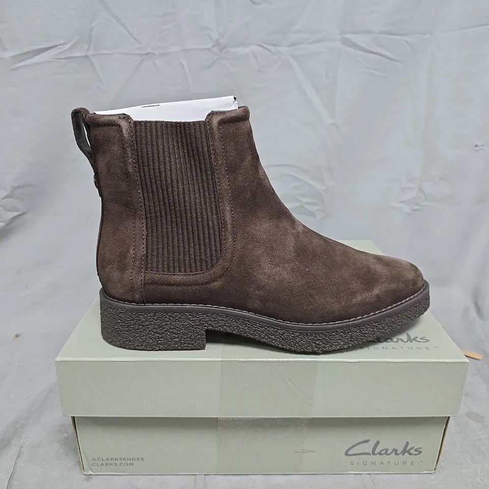 CLARKS SIGNATURE CHELSEA BOOTS – BROWN SUEDE, MEN'S - UK SIZE 6