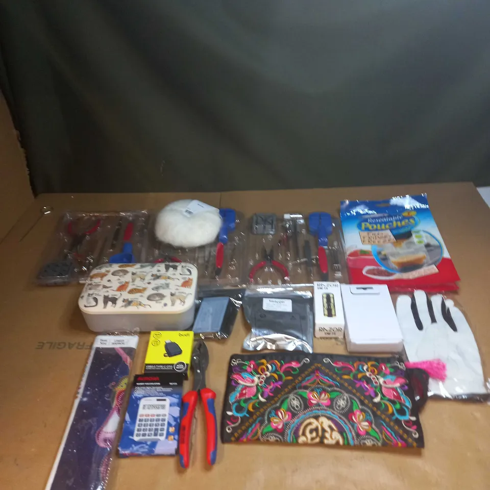 LOT OF ASSORTED ITEMS TO INCLUDE WATCH FIXING KIT, DIAMOND PAINTING AND CALCULATOR