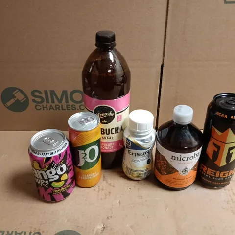 APPROXIMATELY 20 ASSORTED DRINKS TO INCLUDE REIGN ORANGE DREAMSICLE, REMEDY KOMBUCHA RASOBERRY LEMONADE, J20, ETC, ETC - COLLECTION ONLY