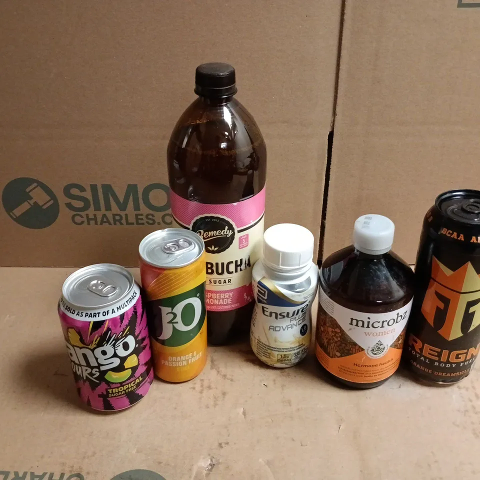 APPROXIMATELY 20 ASSORTED DRINKS TO INCLUDE REIGN ORANGE DREAMSICLE, REMEDY KOMBUCHA RASOBERRY LEMONADE, J20, ETC, ETC - COLLECTION ONLY