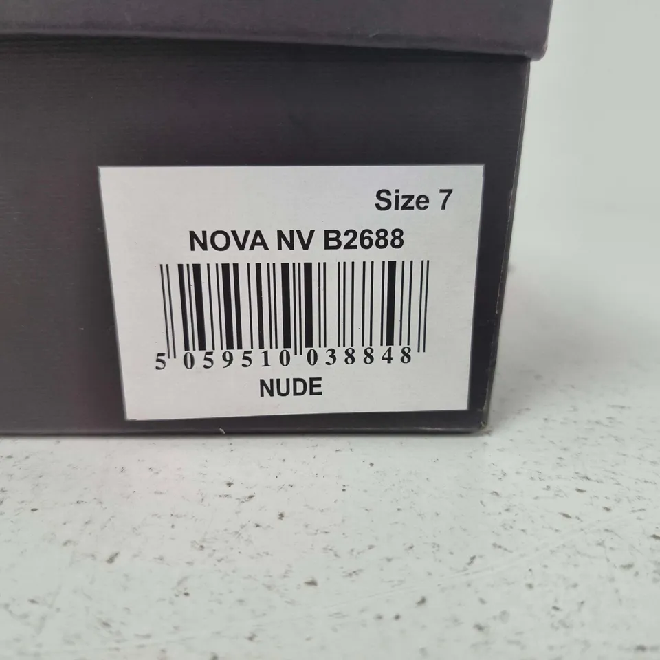 BOXED PAIR OF NOVA NV B2688 NUDE METALLIC SNEAKERS – UK SIZE 7