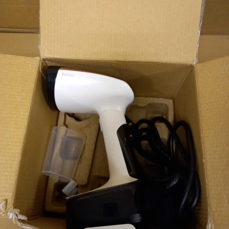 TEFAL ACCESS STEAM POCKET GARMENT STEAMER