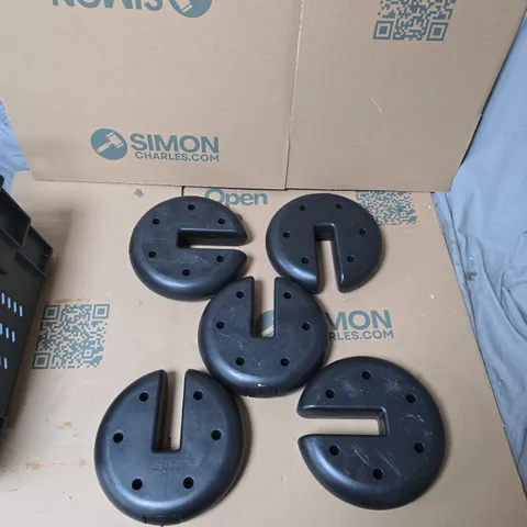 5 ASSORTED WEIGHTS TO INCLUDE 2.3KG WEIGHTS ETC -  COLLECTION ONLY  