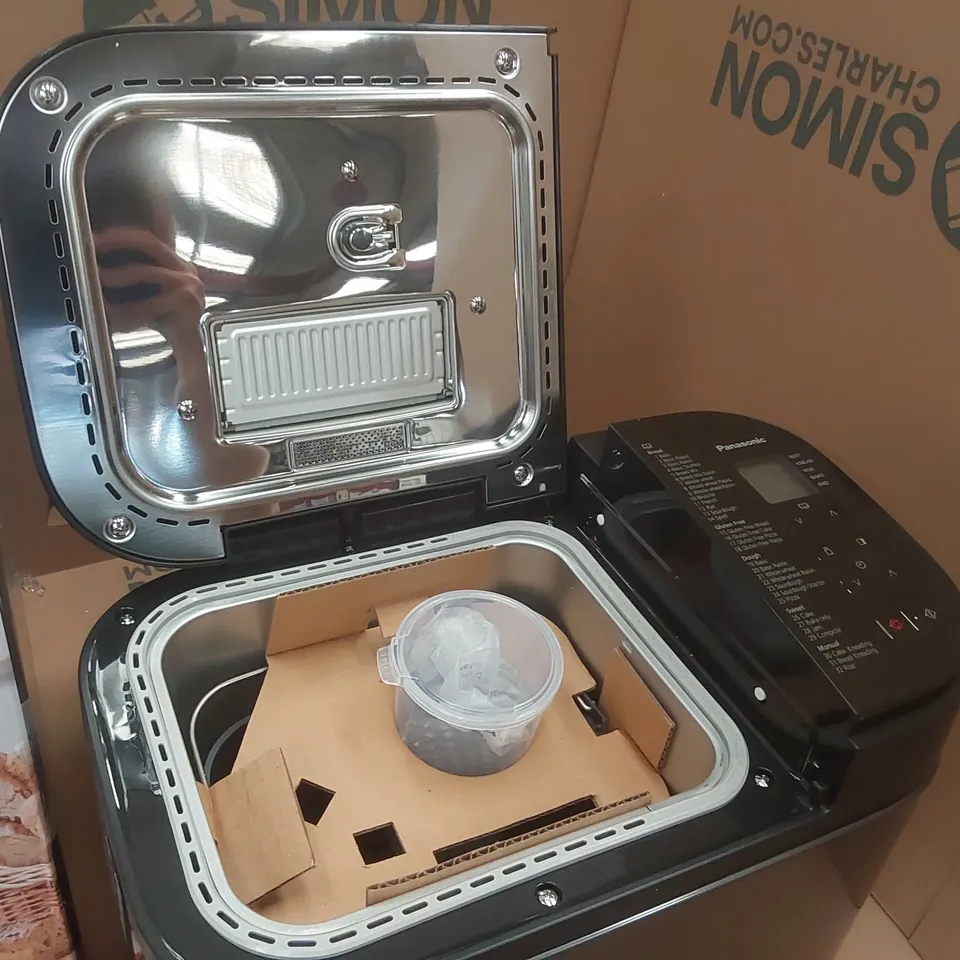 BOXED PANASONIC SD-YR2540 AUTOMATIC BREAD MAKER
