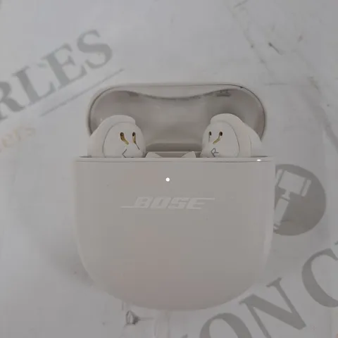 BOSE QUIETCOMFORT II WIRELESS BLUETOOTH NOISE-CANCELLING EARBUDS - WHITE