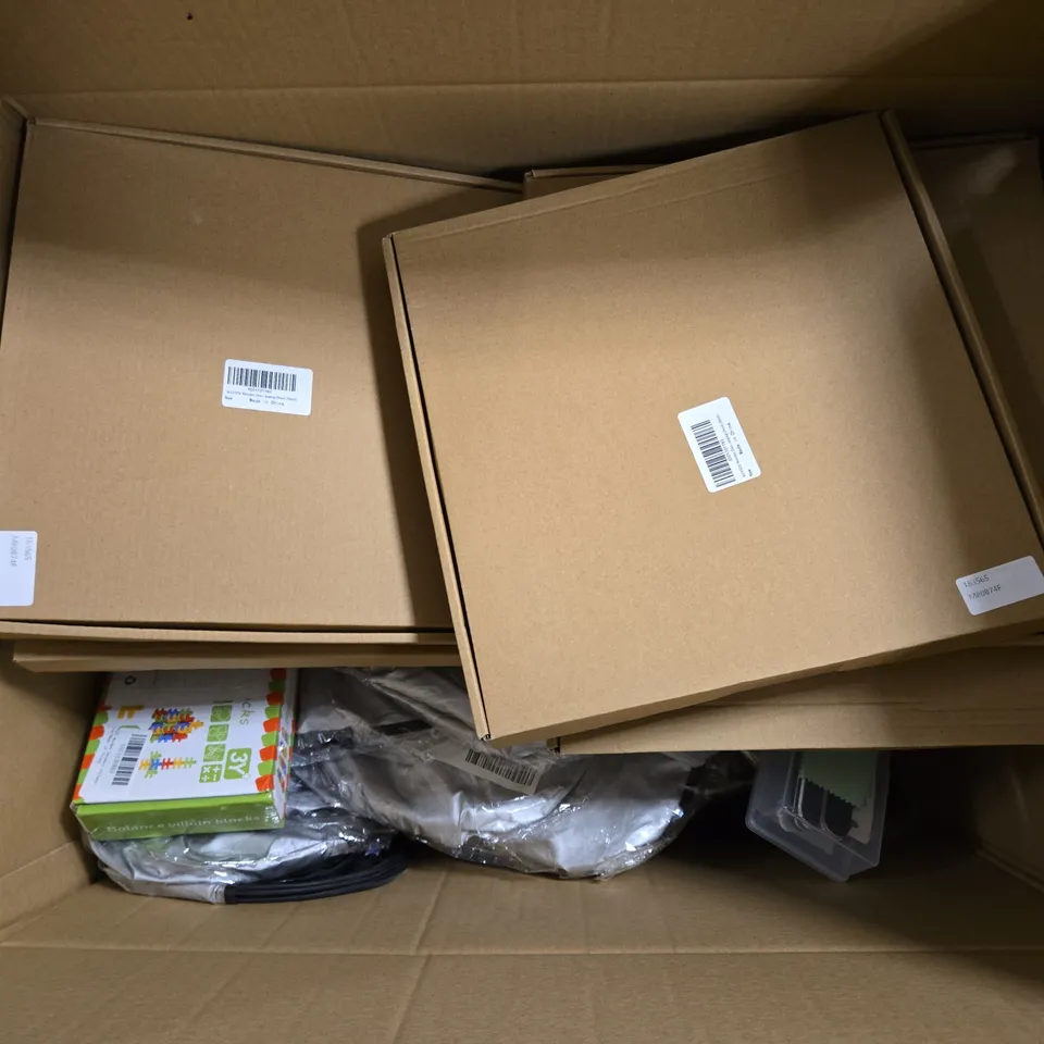 APPROXIMATELY 15 ASSORTED ITEMS TO INCLUDE HALLOWEEN SIGN, TOOL KIT, BALANCE VILLAIN BLOCKS, ETC
