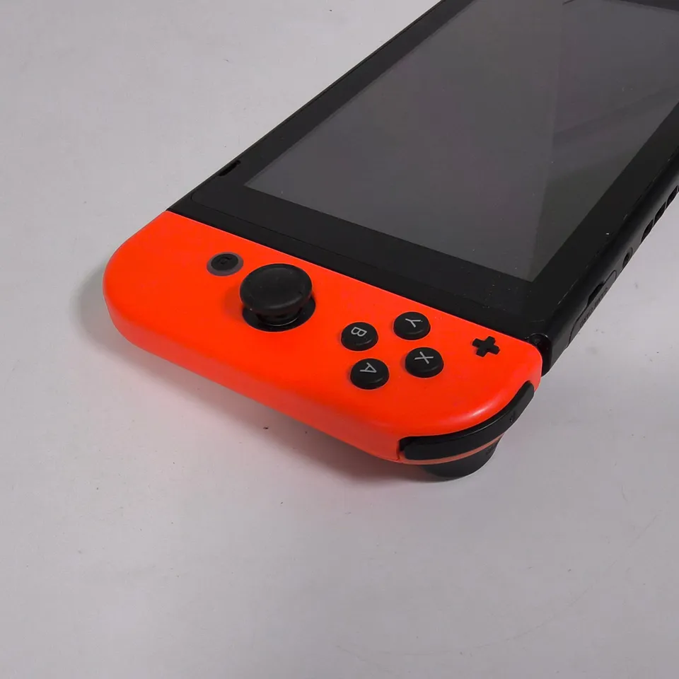 UNBOXED NINTENDO SWITCH HAC-001 HANDHELD GAMING CONSOLE