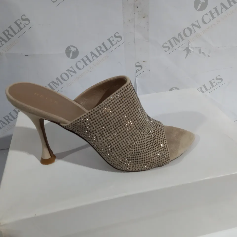 BOXED PAIR OF REISS HEELS SIZE 38