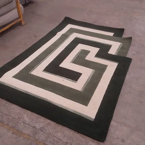 QUALITY DESIGNER AREA RUG - APPROXIMATELY 230 x 157cm