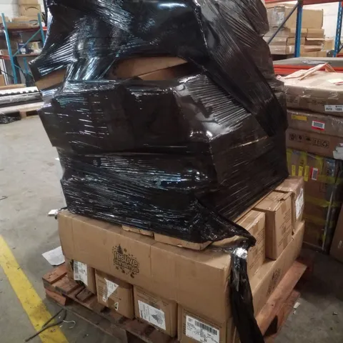 PALLET CONTAINING APPROXIMATELY 27 ASSORTED FESTIVE CHRISTMAS TREES 