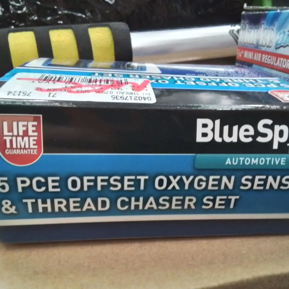 BLUESPOT TOOLS AUTOMOTIVE 5-PIECE OFFSET OXYGEN SENSOR & THREAD CHASER SET (BOXED)