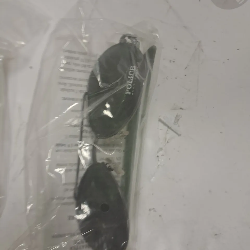 BOX OF 5 ASSORTED SUNGLASSES 