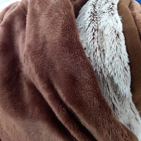 BOXED COZEE HOME LUXURY HEATED THROW IN NEUTRAL/BROWN