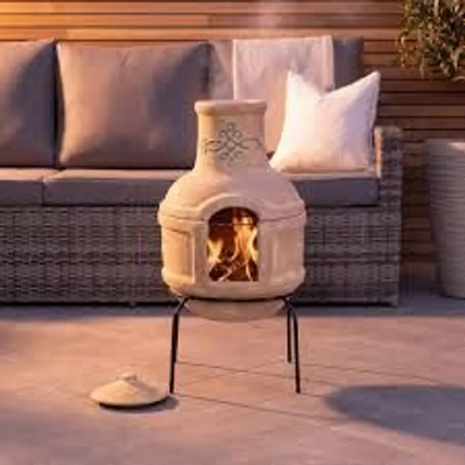 BOXED CHARLES BENTLEY CHIMINEA WITH GRILL (1 BOX)
