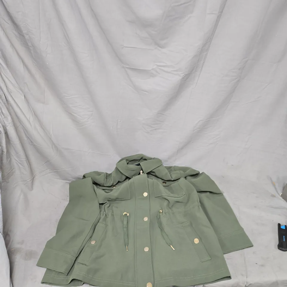 RUTH LANGSFORD WOMEN'S GREEN LONG SLEEVE SHIRT– UK 16 (US 12)