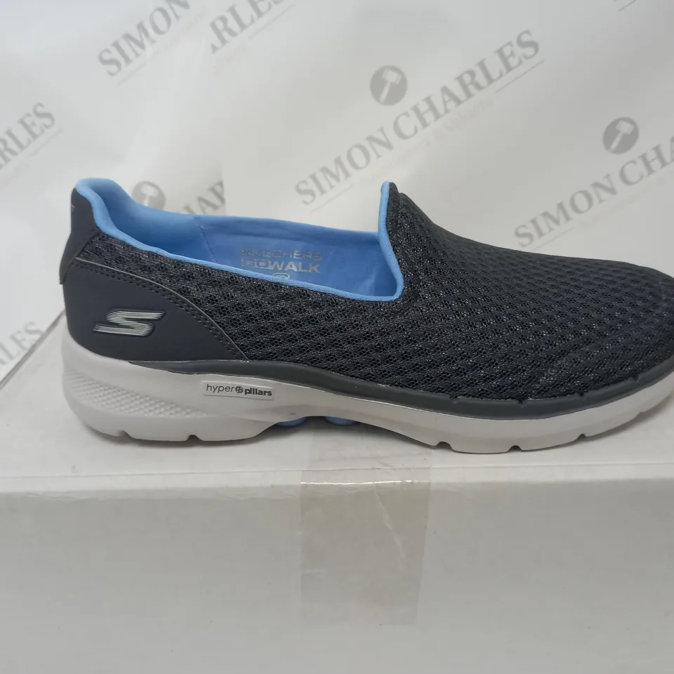 PAIR OF SKECHERS GO WALK 6 SHOES GREY SIZE 5.5