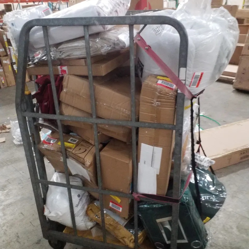 CAGE CONTAINING ASSORTED PRODUCTS INCLUDING LAMP SHADES, CURTAINS BLINDS & PICTURE FRAMES