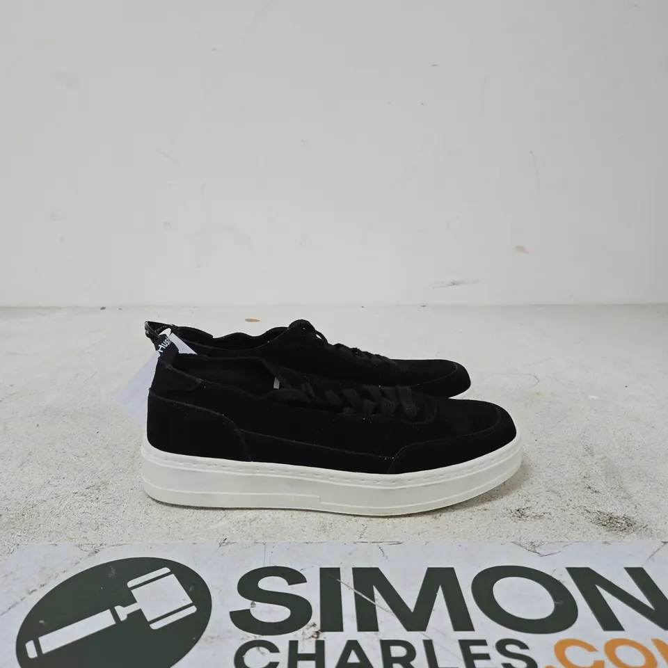 HUSH PUPPIES UK 5 BLACK SUEDE SNEAKERS WITH WHITE PLATFORM SOLE 