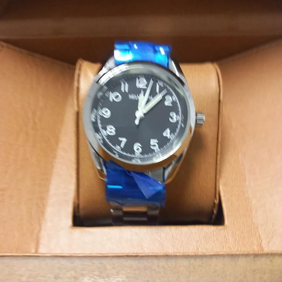 MENS HELMHA DH WATCH –  STAINLESS STEEL STRAP – 3ATM WATER RESISTANT – LUXURY GIFT BOX INCLUDED