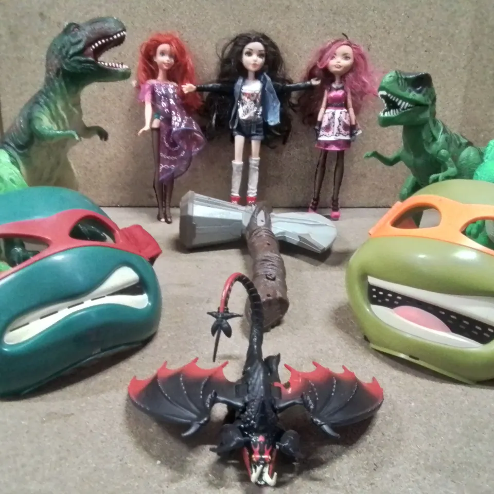 BOX CONTAINING LARGE AMOUNT OF CHILDREN'S TOYS