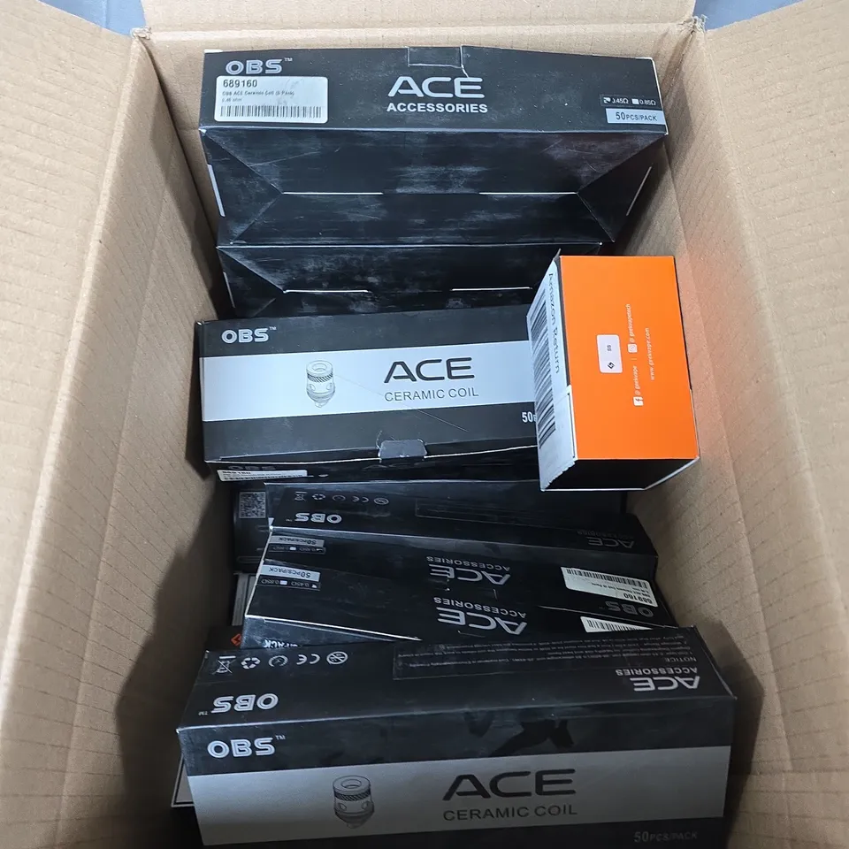 BOX OF APPROXIMATELY 30 ASSORTED E-CIGARETTES AND ACCOMPANIMENTS TO INCLUDE: VARIOUS GEEKVAPE ITEMS 