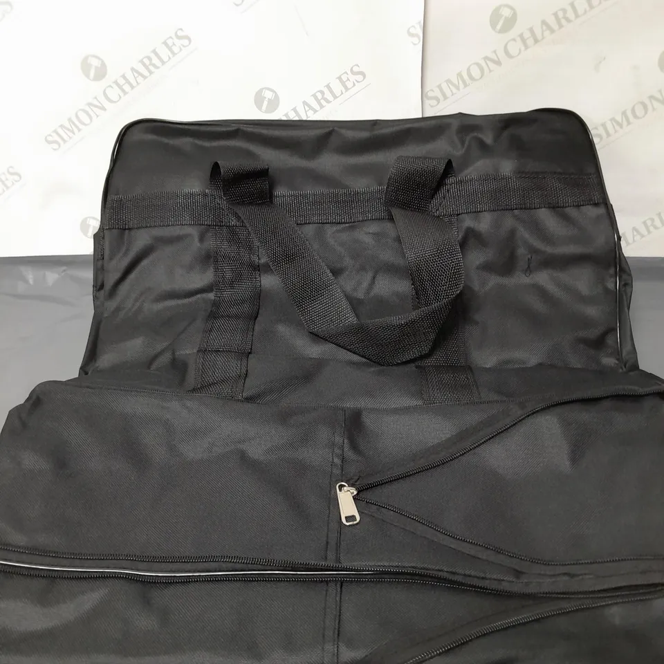 SPORT LARGE BLACK WHEELED SUITCASE. 