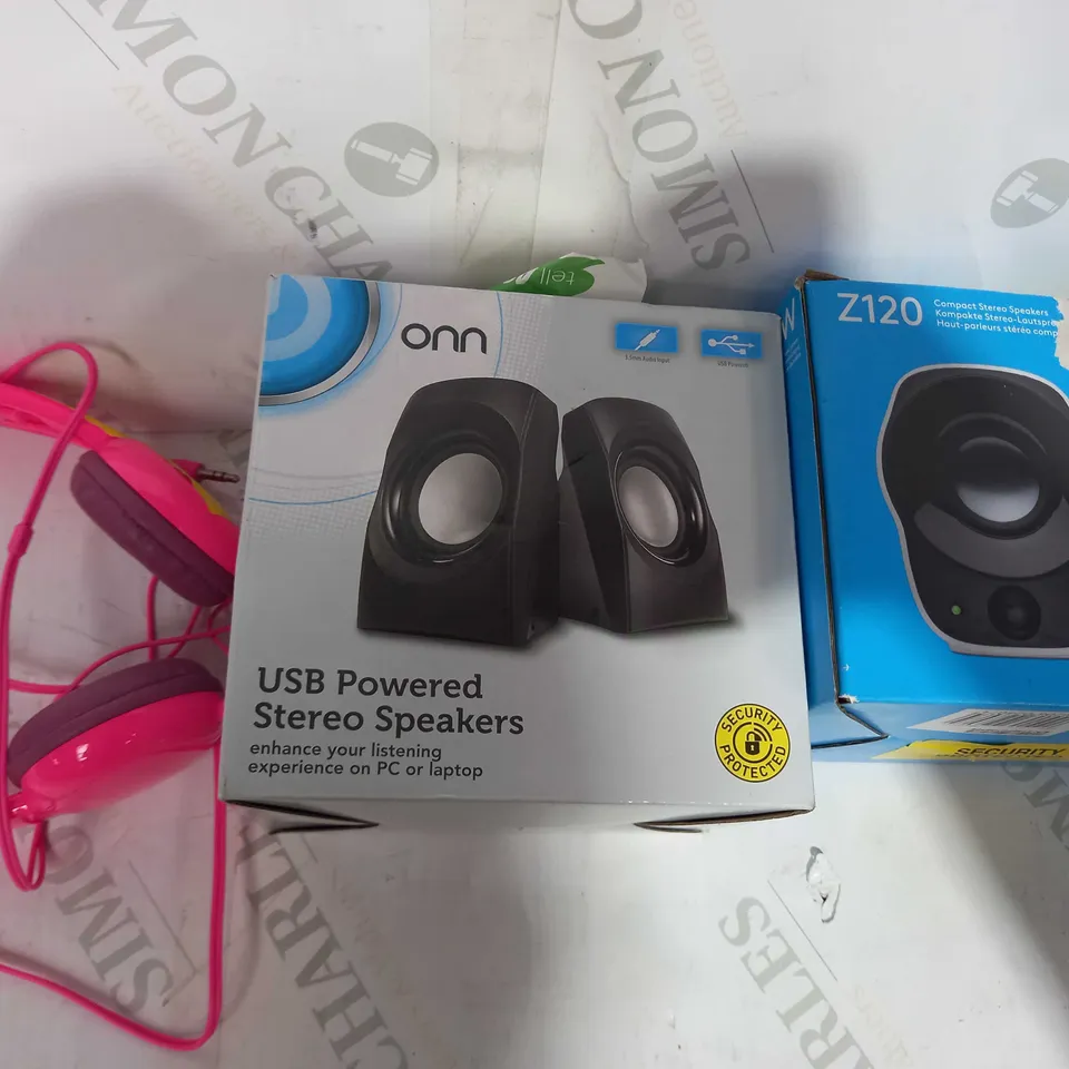 LOT OF APPROXIMATELY 10 ASSORTED HOUSEHOLD ITEMS TO INCLUDE ASDA TECH KIDS HEADPHONES, ONN USB POWERED STEREO SPEAKERS, LOGITECH Z120 PC SPEAKERS, ETC