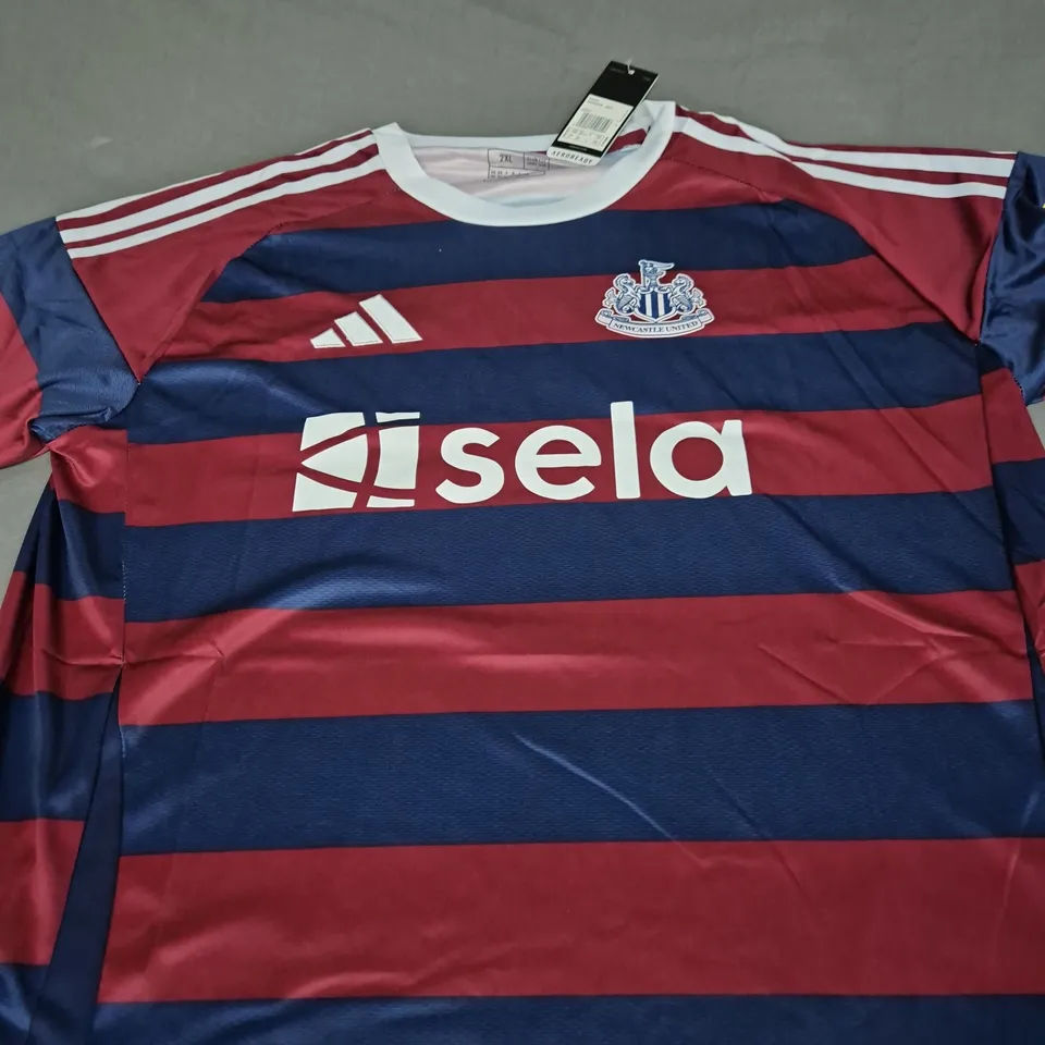 NEWCASTLE UNITED AWAY JERSEY SIZE 2XL 